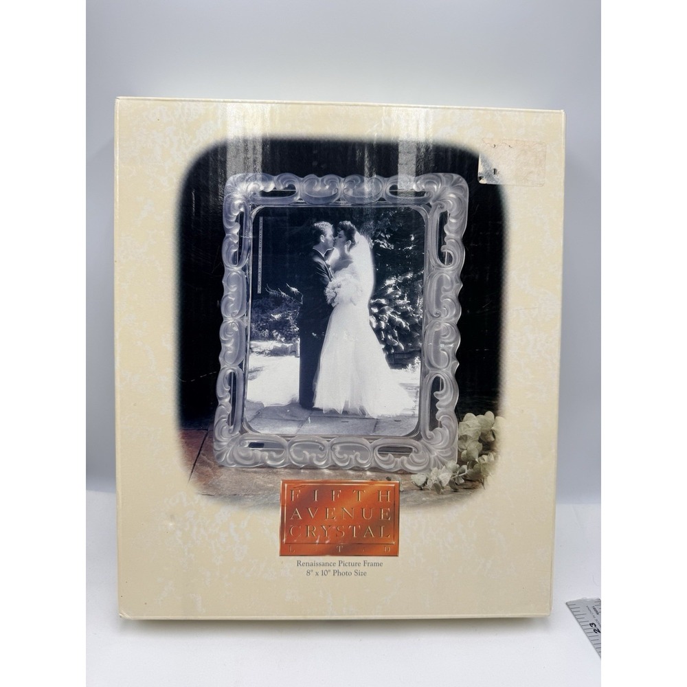 Fifth Avenue Crystal LTD Renaissance Glass Picture Frame 8" x 10" Photo Size